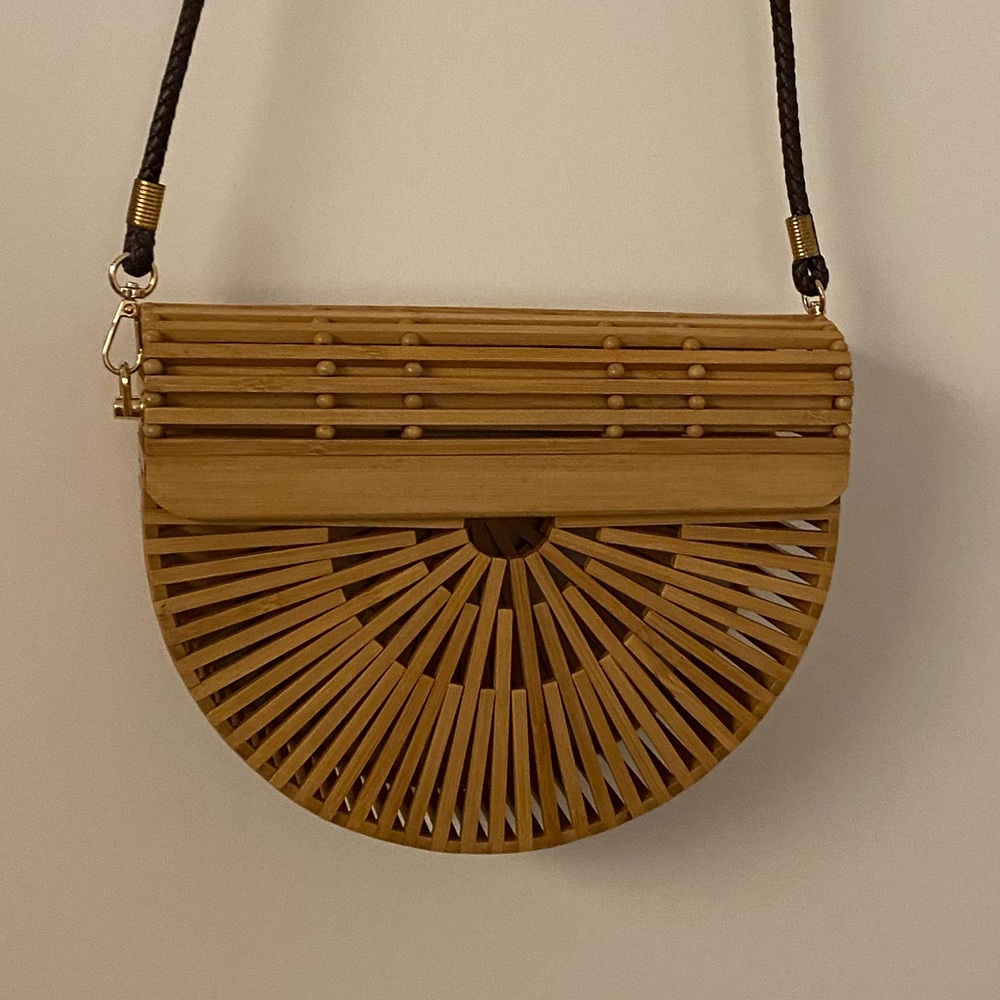 NWOT Bamboo Leather Strap Crossbody Handbag - Picture 2 of 11